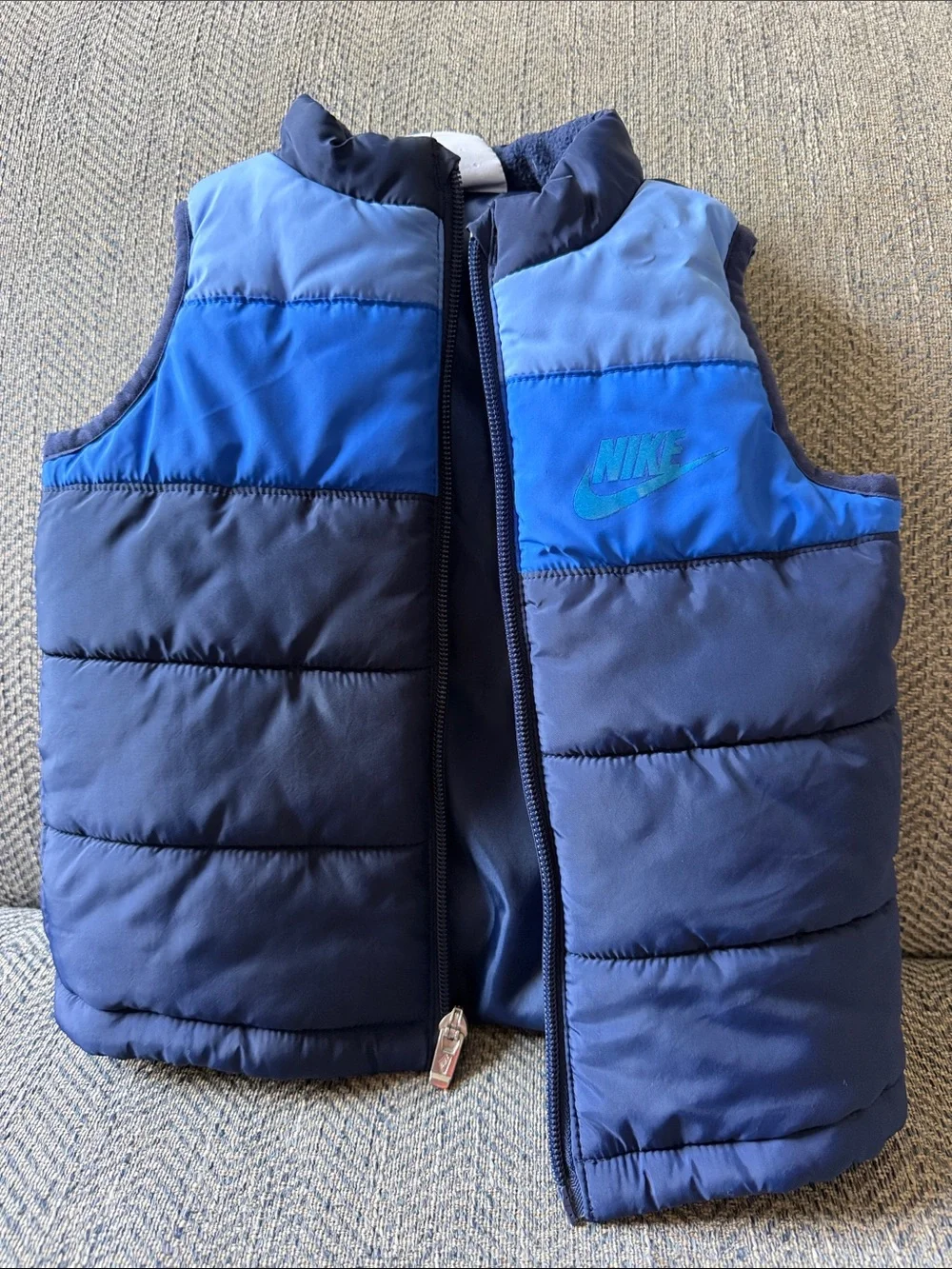 Nike Boys Blue Puffer Vest Sleeveless Jacket Outerwear 18 Months